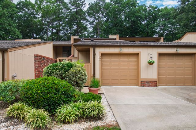 204 Tweed Circle, Cary, NC 27511