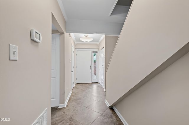 204 Tweed Circle, Cary, NC 27511
