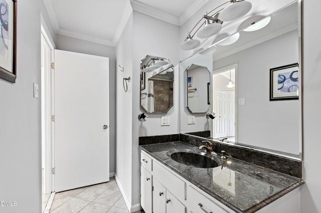 204 Tweed Circle, Cary, NC 27511