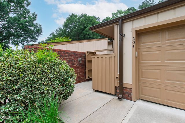 204 Tweed Circle, Cary, NC 27511