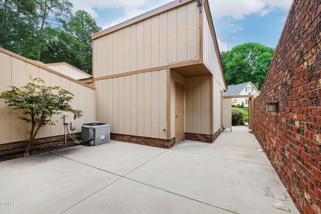 204 Tweed Circle, Cary, NC 27511