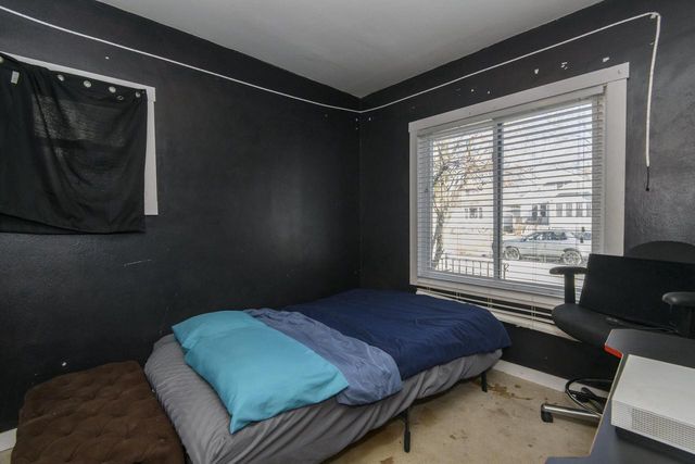 1749 S 69th STREET, West Allis, WI 53214