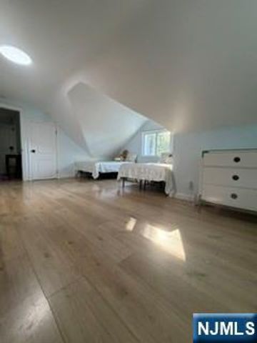 201 Cumley Terrace, Leonia, NJ 07605