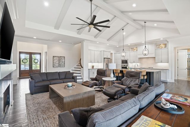 102 Braxton Meadow Drive, Simpsonville, SC 29681
