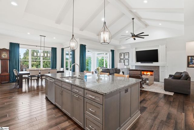 102 Braxton Meadow Drive, Simpsonville, SC 29681
