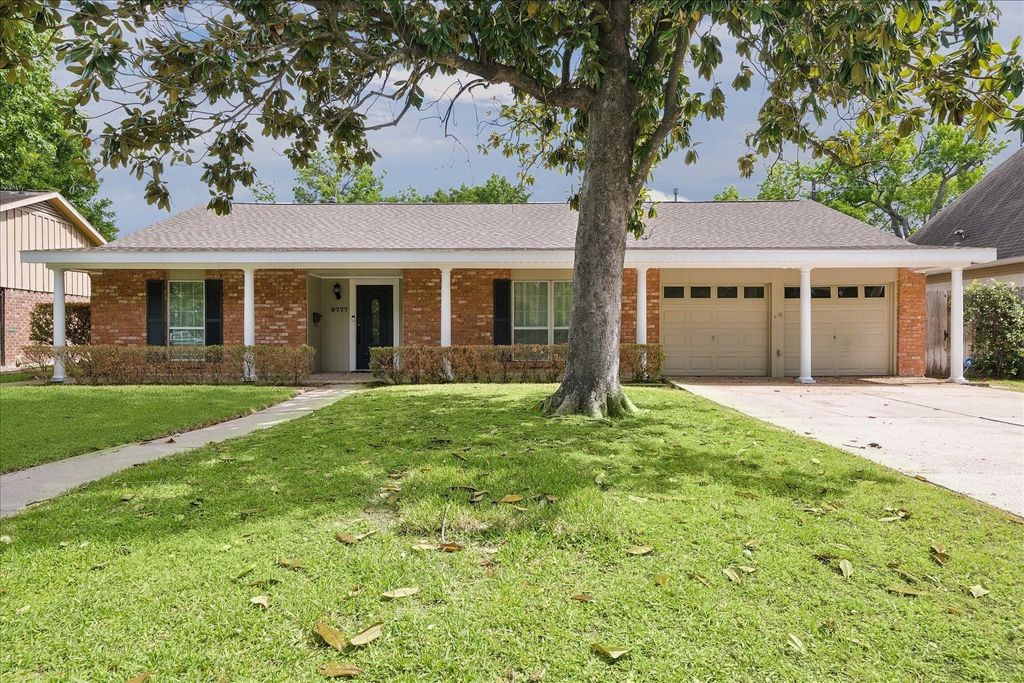 9777 Larston Street, Houston, TX 77055