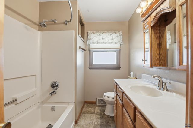 319 ST ANNE, Rapid City, SD 57701