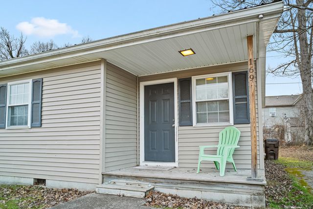 167-169 Strange Street, Stanton, KY 40380