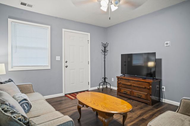 167-169 Strange Street, Stanton, KY 40380