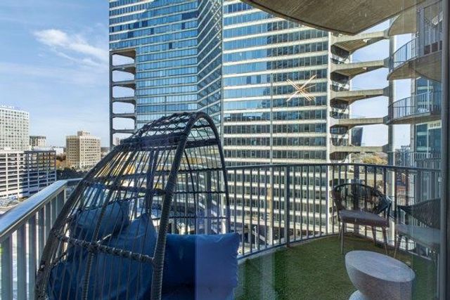 400 W Peachtree NW Street 1215, Atlanta, GA 30308