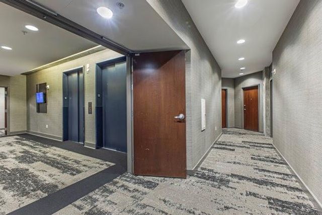 400 W Peachtree NW Street 1215, Atlanta, GA 30308