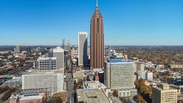 400 W Peachtree NW Street 1215, Atlanta, GA 30308