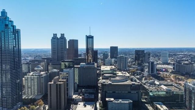 400 W Peachtree NW Street 1215, Atlanta, GA 30308