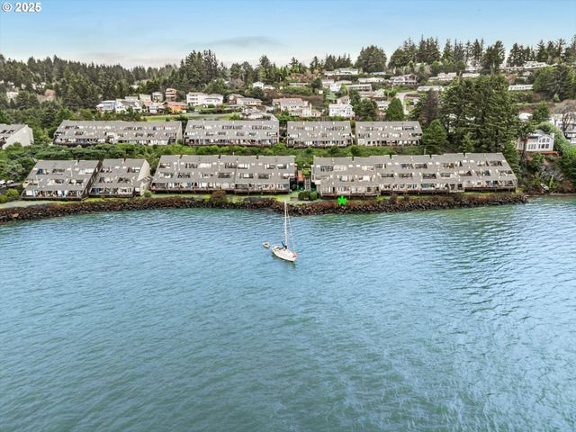 1000 Se BAY Blvd 140, Newport, OR 97365