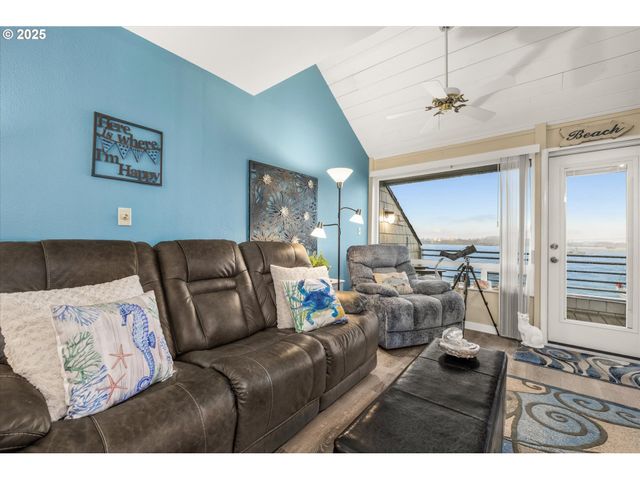 1000 Se BAY Blvd 140, Newport, OR 97365