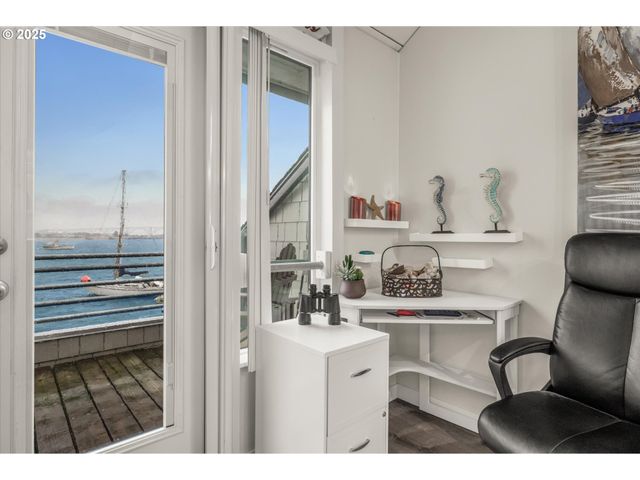 1000 Se BAY Blvd 140, Newport, OR 97365