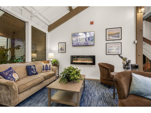 1000 Se BAY Blvd 140, Newport, OR 97365