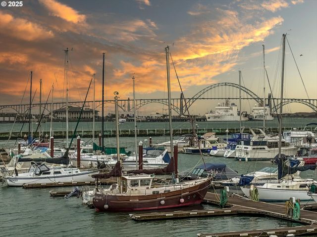 1000 Se BAY Blvd 140, Newport, OR 97365