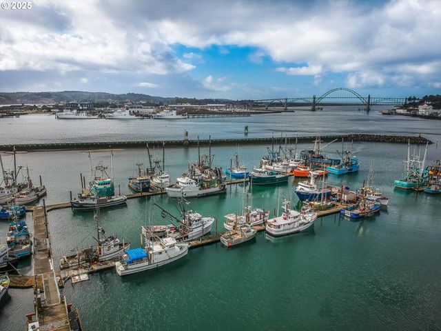 1000 Se BAY Blvd 140, Newport, OR 97365