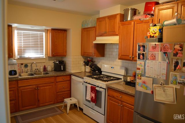 414 Arvin Street, Bakersfield, CA 93308