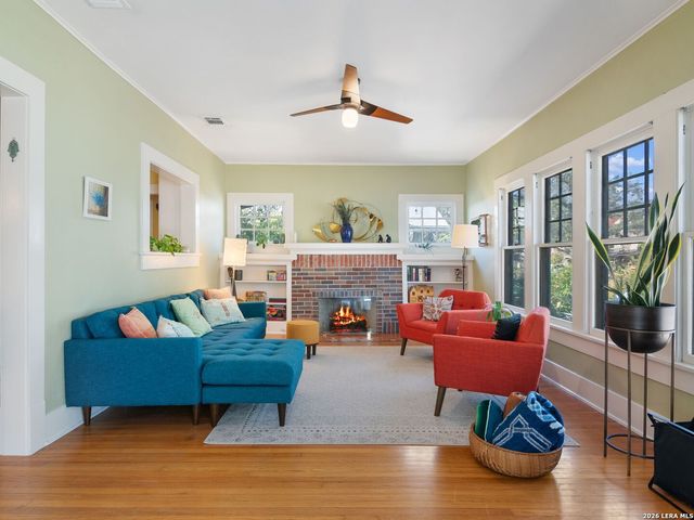 230 Allensworth Street, San Antonio, TX 78209