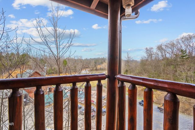 611 Stockton Drive, Sevierville, TN 37876