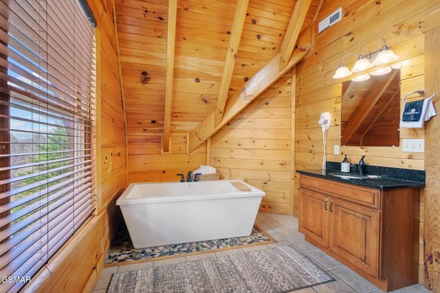 611 Stockton Drive, Sevierville, TN 37876