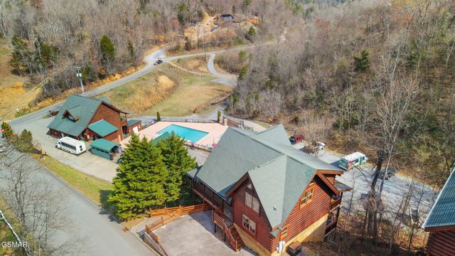 611 Stockton Drive, Sevierville, TN 37876