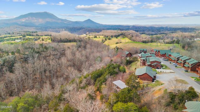 611 Stockton Drive, Sevierville, TN 37876