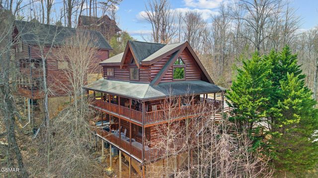 611 Stockton Drive, Sevierville, TN 37876