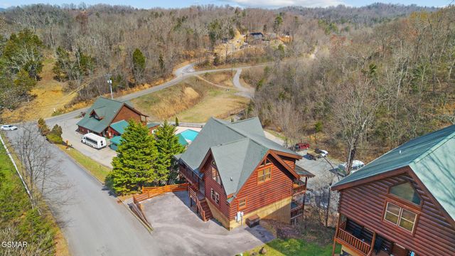 611 Stockton Drive, Sevierville, TN 37876