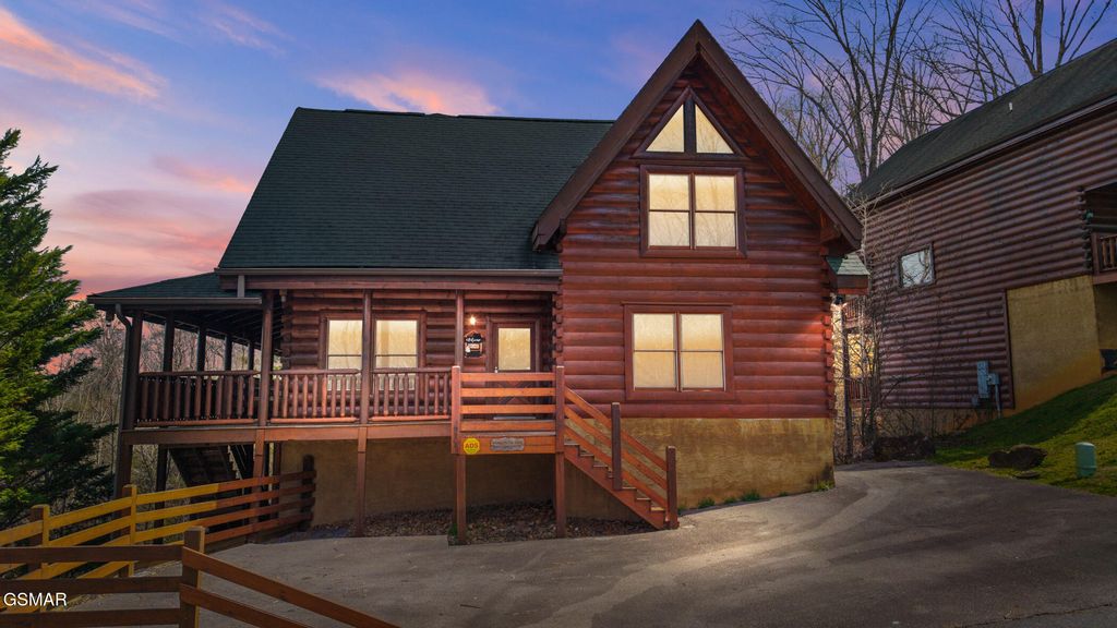 611 Stockton Drive, Sevierville, TN 37876