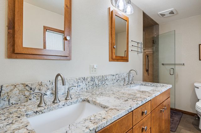 61670 Somerset Drive, Bend, OR 97702