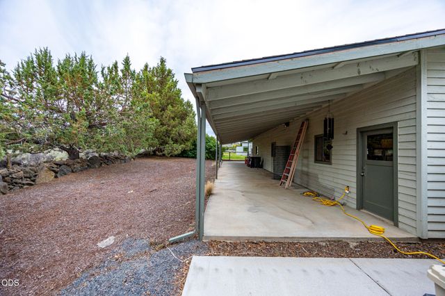 61670 Somerset Drive, Bend, OR 97702