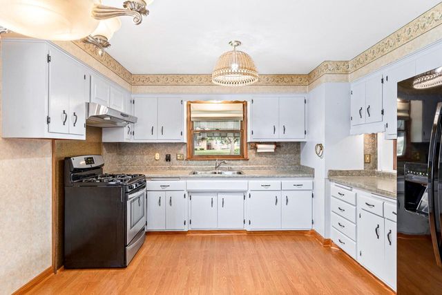 4110 N 74th STREET, Milwaukee, WI 53216