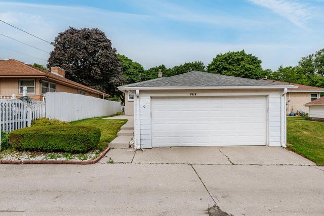 4110 N 74th STREET, Milwaukee, WI 53216