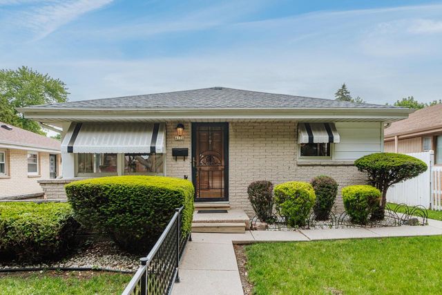 4110 N 74th STREET, Milwaukee, WI 53216