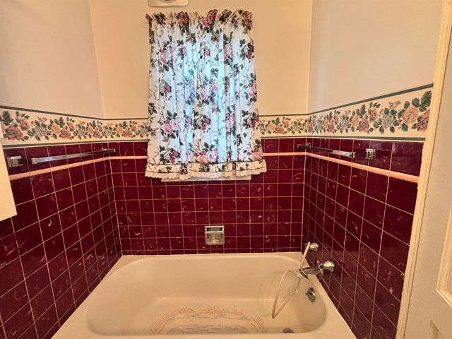 1527 Guilford Street, Huntington, IN 46750