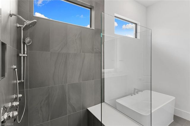 19084 Gentry PL, Estero, FL 33928