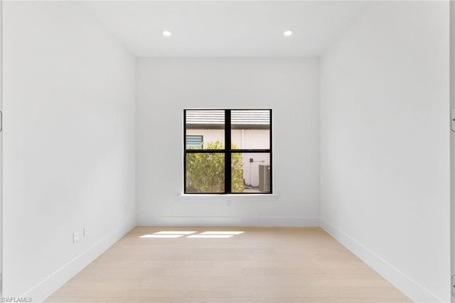 19084 Gentry PL, Estero, FL 33928