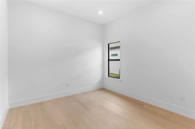 19084 Gentry PL, Estero, FL 33928