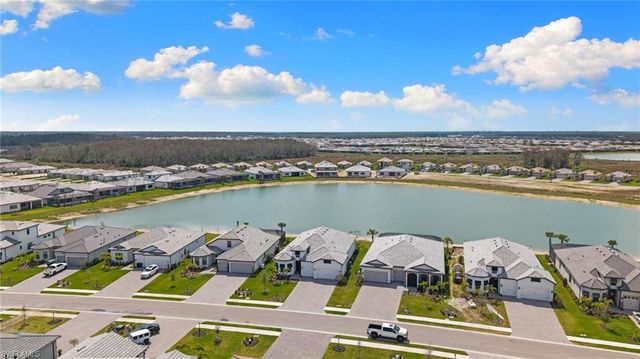 19084 Gentry PL, Estero, FL 33928