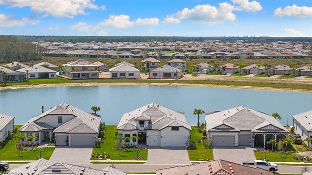 19084 Gentry PL, Estero, FL 33928