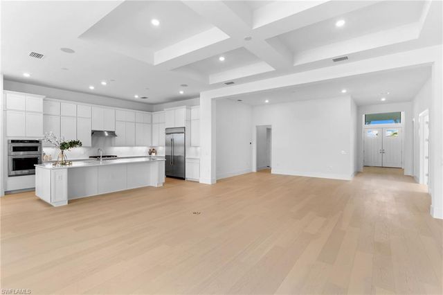 19084 Gentry PL, Estero, FL 33928