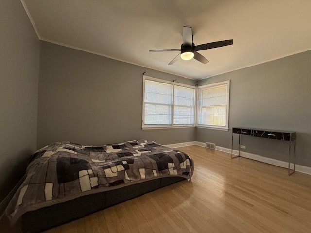 910 S Golf Cul De Sac Street, Des Plaines, IL 60016