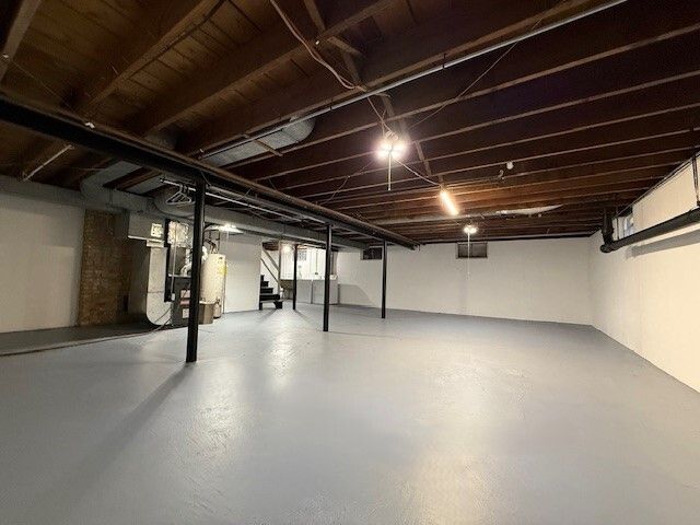 910 S Golf Cul De Sac Street, Des Plaines, IL 60016