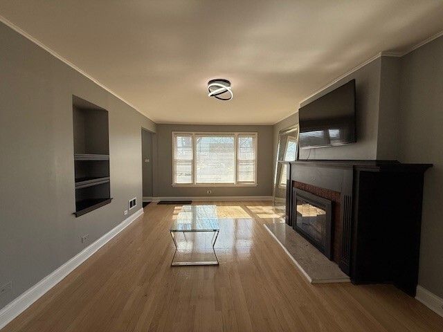 910 S Golf Cul De Sac Street, Des Plaines, IL 60016