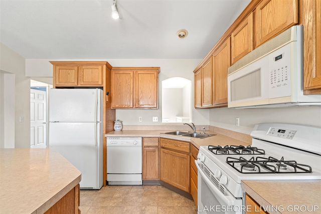 3769 Pine Meadow Drive, Holland, MI 49424