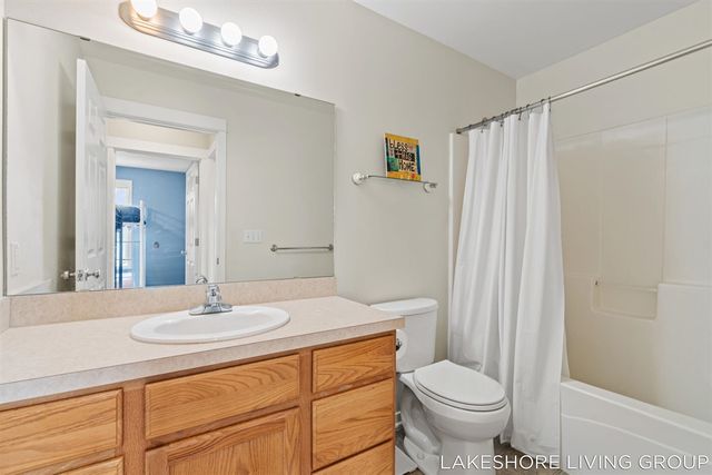 3769 Pine Meadow Drive, Holland, MI 49424
