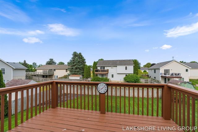 3769 Pine Meadow Drive, Holland, MI 49424